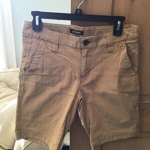 Men’s Arc’Teryx Casual Shorts, Size 30 waist